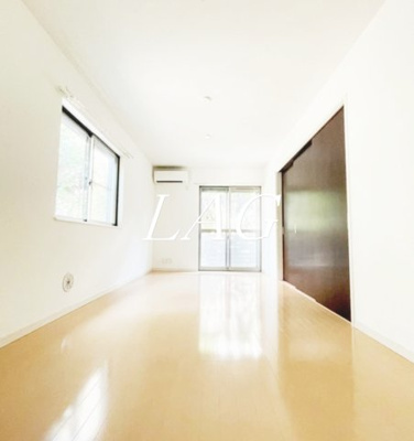 【居間・リビング】 | フォレストメゾン | 洋室のお部屋です。