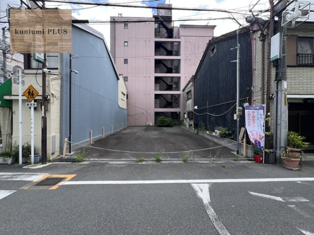 大阪市旭区赤川3丁目の前面道路含む現地写真