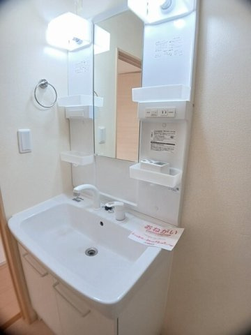 メゾニティー・室町　Ⅱの洗面所