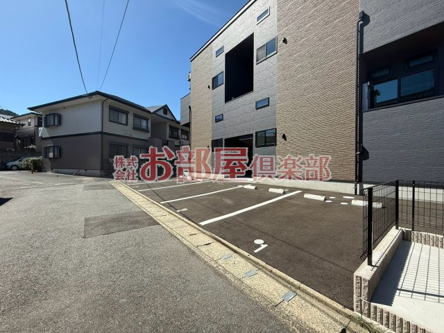 エクシア御井駅前の駐車場|駐車スペースもあります