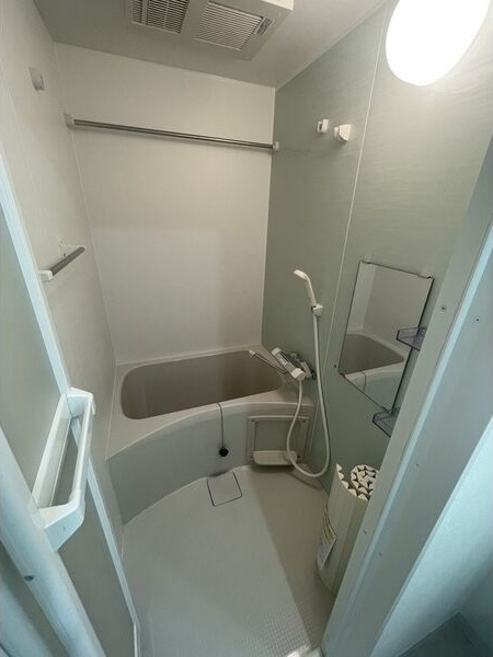 THE RESIDENCE IMAIKE EASTの浴室
