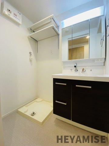 デスパシオの独立洗面台|※同間取りの別の階のお部屋の写真です※