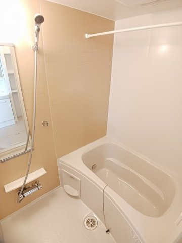オリーブ坂本　Ｃの浴室|きれいなお風呂です
