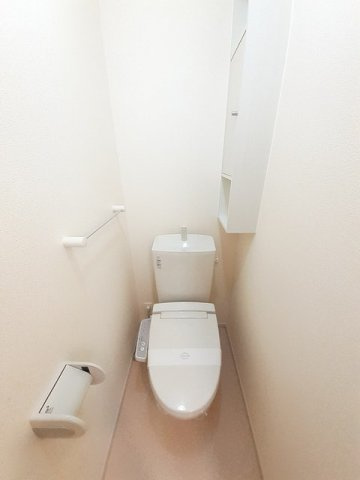 ＪａｄｅＨｏｕｓｅ　Ｃのトイレ|清潔感のあるトイレです