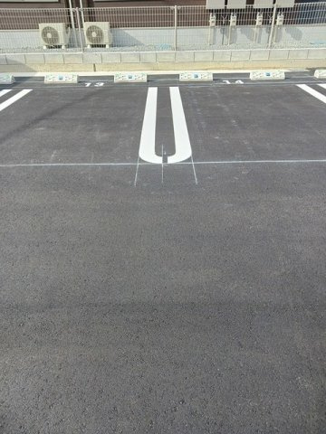 アメージング　スクエア　Ａの駐車場|駐車スペースもあります