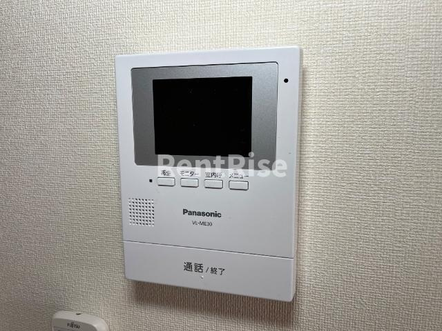 グリシーナの内装|カメラ付インターホン