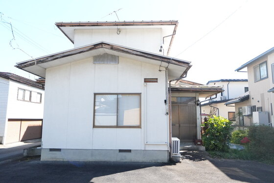 【中古住宅】中山町大字長崎字古川戸建ての外観