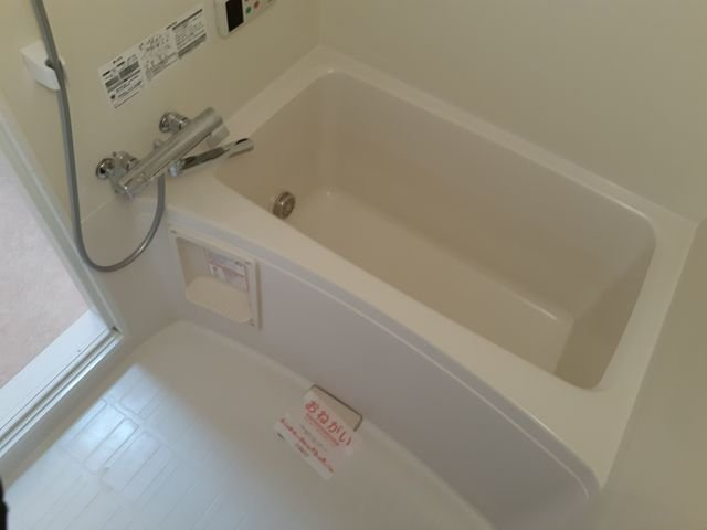 ベルグランデＢの浴室|きれいなお風呂です