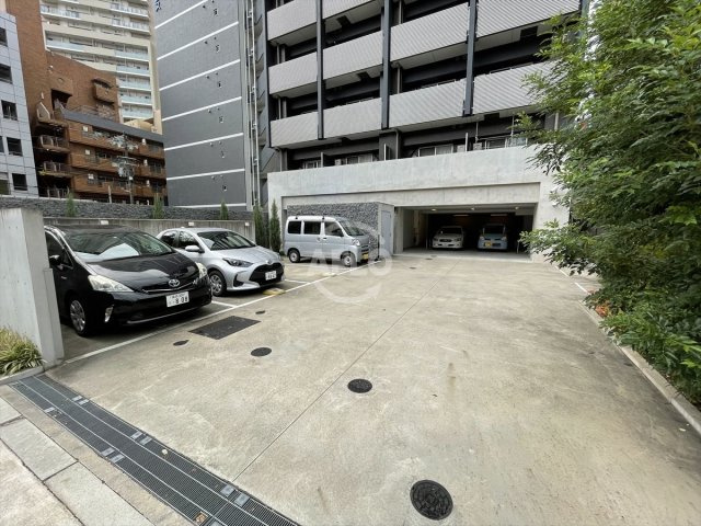 W-STYLE大阪谷町の駐車場|W-STYLE大阪谷町　駐車場