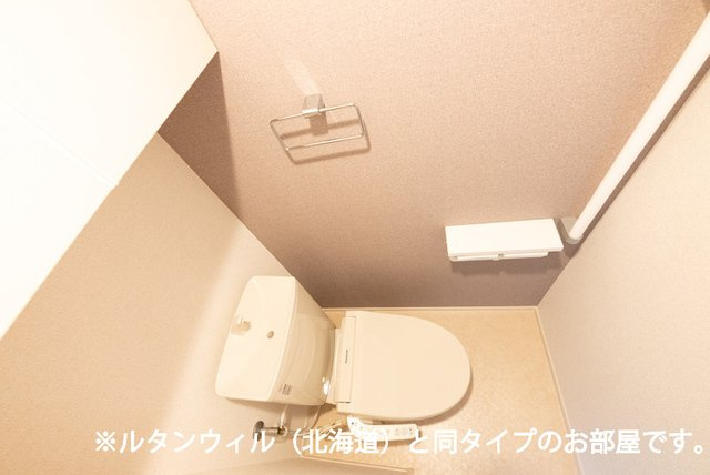 アウル　フォレストのトイレ|落ち着いた色調のトイレです
