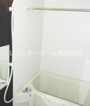 アテナ宮本の浴室|反転タイプです。