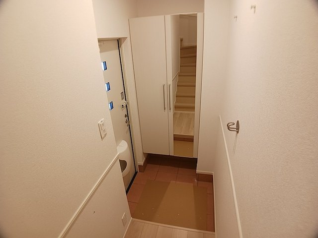 ソナーレⅡの玄関|落ち着いた玄関です