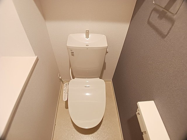 ソナーレⅡのトイレ|ゆったりとした空間のトイレです