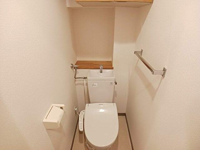 アバンフォンテーヌＢのトイレ|ゆったりとした空間のトイレです