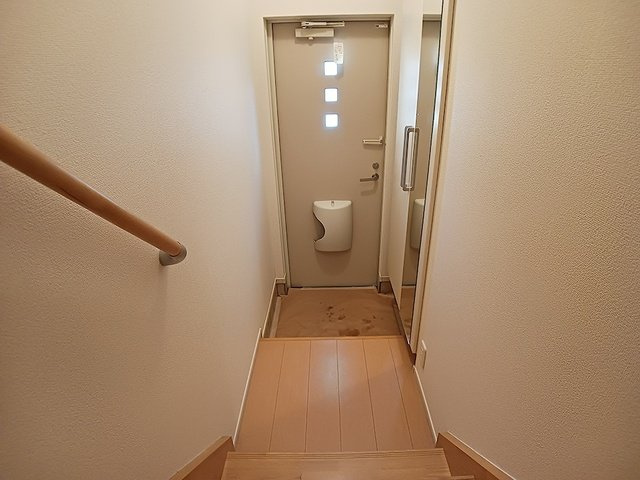 サンライズ彩の玄関|シンプルで使いやすい玄関です