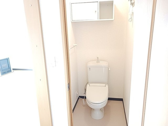 ジェルメスクエアのトイレ|ゆったりとした空間のトイレです