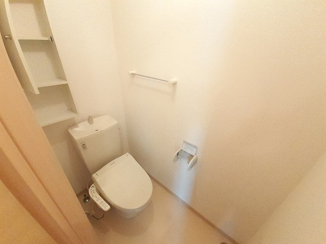 アルバ・プラシードＢのトイレ|清潔感のあるトイレです