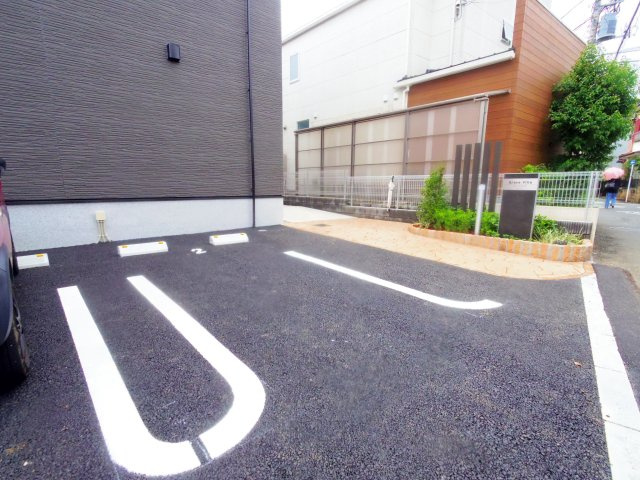 グレイスヴィラの駐車場
