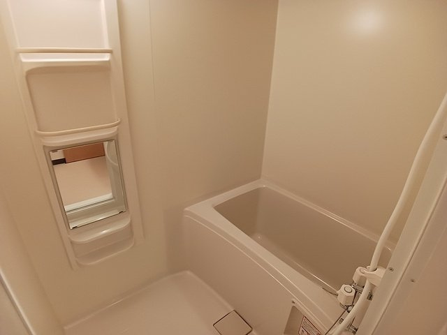 サニーイーストＢの浴室|コンパクトで使いやすいお風呂です