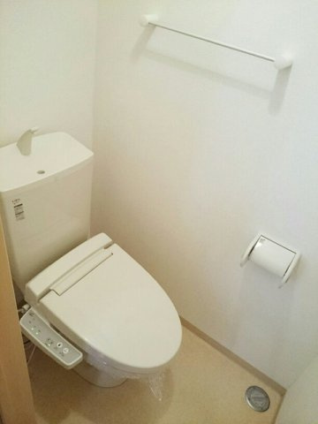 ボヌールのトイレ|ゆったりとした空間のトイレです
