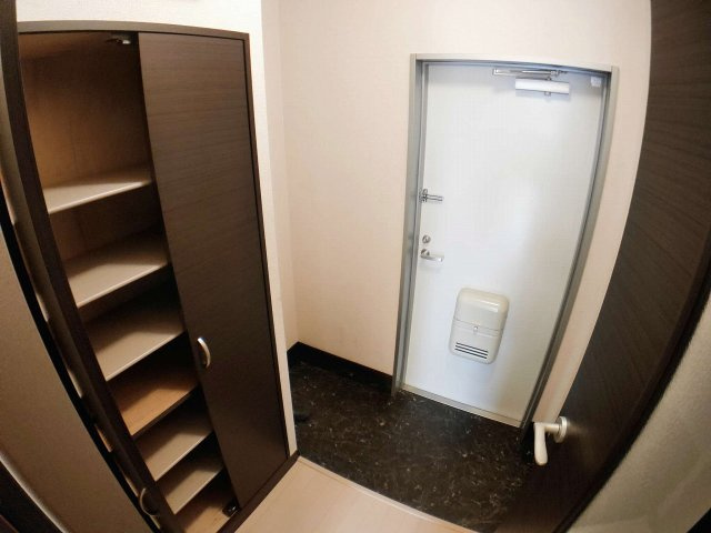 レオネクストマルコウの玄関|シューズボックス