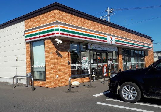 レオパレスフローラの周辺