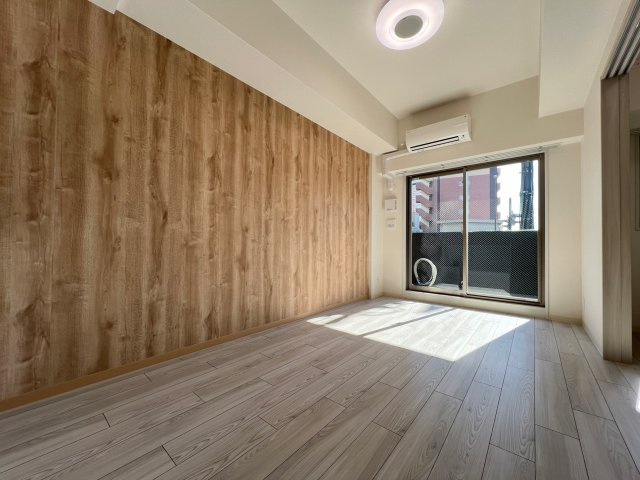 プレサンス大国町ラヴェニールの居間・リビング