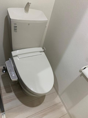 【トイレ】 | エルミタージュ町屋 | 温水洗浄便座