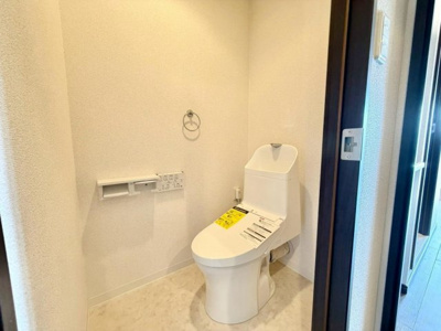 【トイレ】 | グレイスランドマーク堺・光明池 | 【温水洗浄便座付きトイレ新調】寒い日は特に助かる温水洗浄便座付きトイレです！
