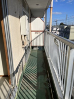 外からの目が気にならないバルコニーで洗濯物が干せます