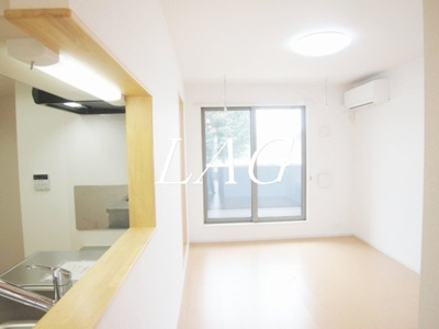 【居間・リビング】 | ジュネスⅢ | 洋室のお部屋です。