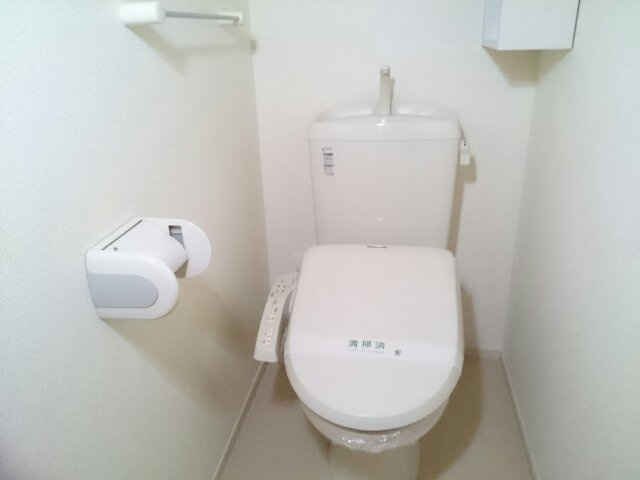 シンプルで使いやすいトイレです