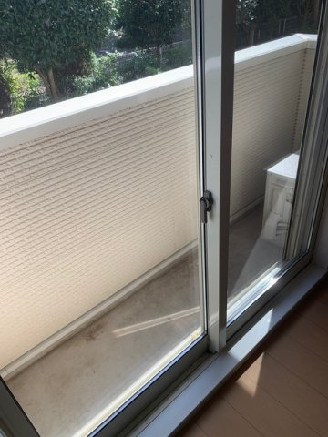 外からの目が気にならないバルコニーで洗濯物が干せます