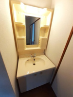 コンパクトで使いやすい洗面所