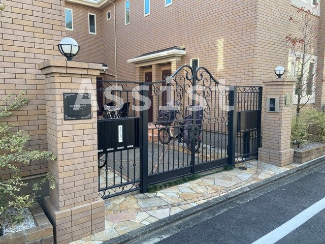 CASA  BRILLAのエントランス