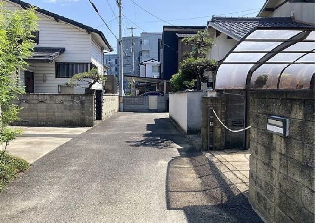 オール電化デザイナーズハウス高松市三条町建売⑦の前面道路含む現地写真