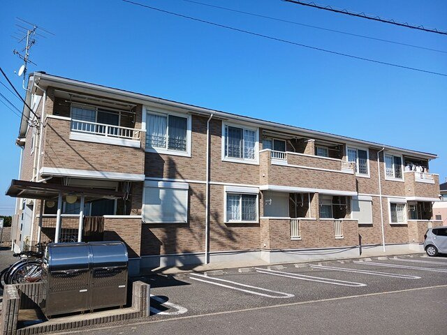 落ち着いた雰囲気の外観です
