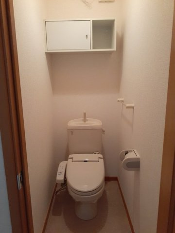 清潔感のあるトイレです