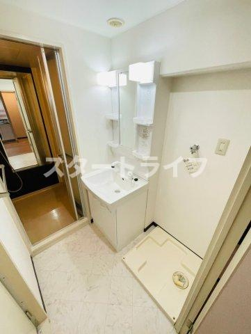 大阪市淀川区木川東３丁目の賃貸マンションの洗面所
