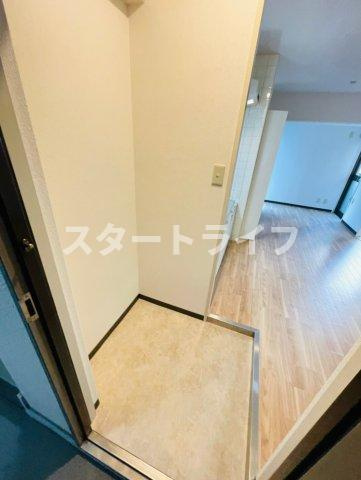大阪市淀川区木川東３丁目の賃貸マンションの玄関