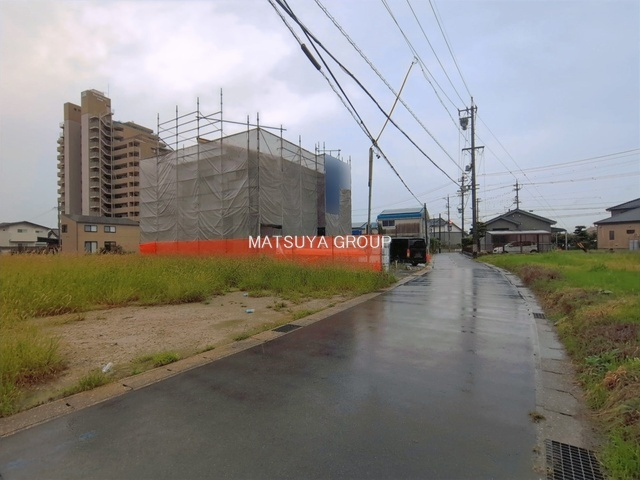 【前面道路含む現地写真】の画像