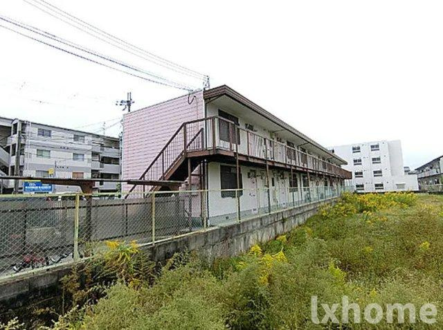 ハイツ中井の外観