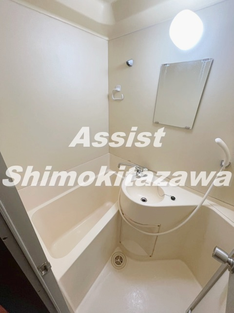 ハイツパインツリーの浴室