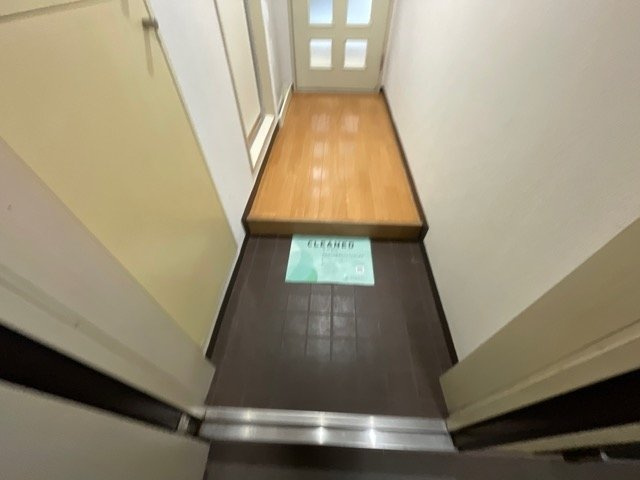 明るい玄関です