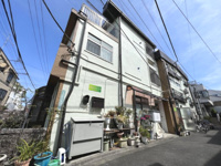 毎日通るエントランスはこのようになっています