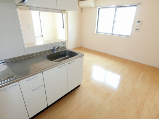 福岡市南区皿山２丁目のアパートのキッチン