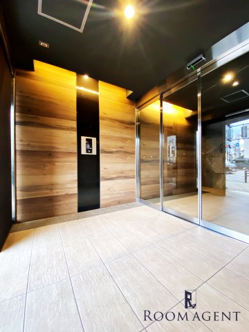 S-RESIDENCE浅間町のエントランス