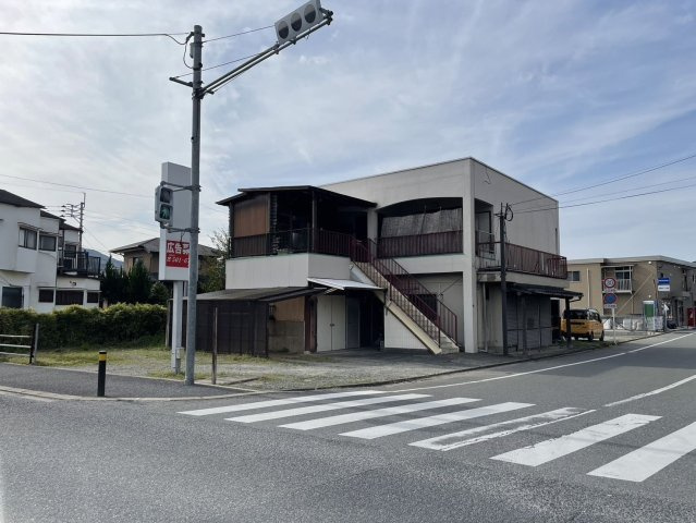 四箇6丁目住宅付き店舗の駐車場