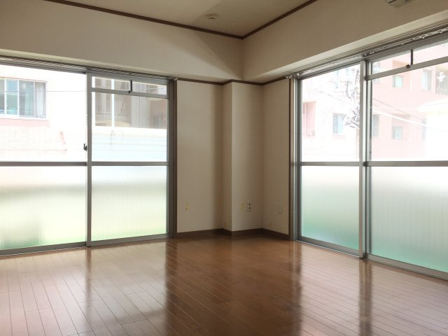 【居間・リビング】