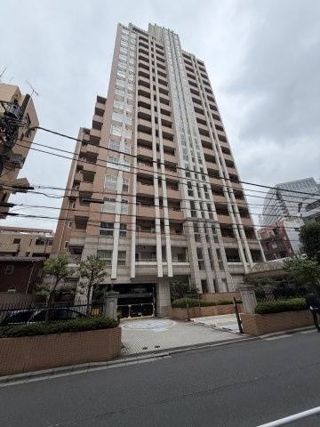 渋谷区代々木２丁目の中古マンションの外観